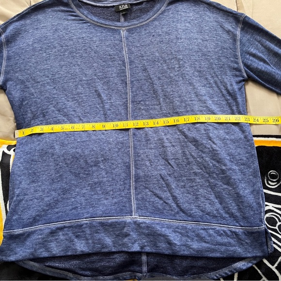 Woman’s long sleeves top - Picture 8 of 11